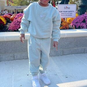 Nike Kids Mint Green Sweatpants Set